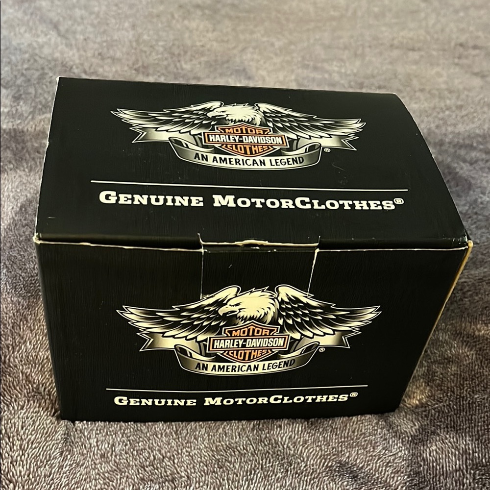 Harley-Davidson Glossy Black Mug - Picture 4 of 5